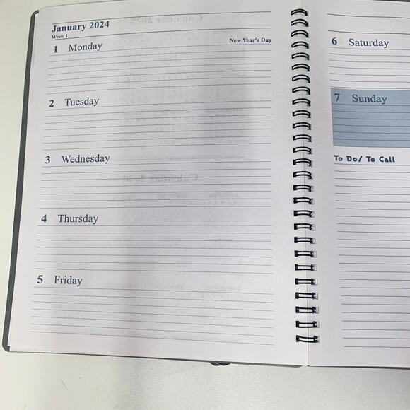 New Signature Series Set of 4 2024 Dated Weekly Monthly Planners - Picture 7 of 10